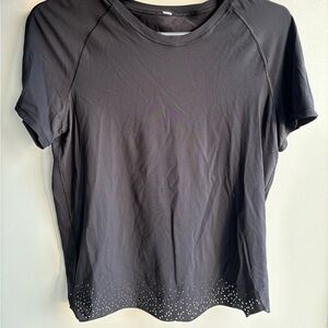 Lululemon Black Flowy Top ( Size 4)